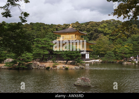 Temple Kinkakuji également connu sous le nom de Pavillon d'or Kyoto au Japon Banque D'Images