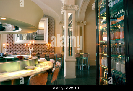 Paris France, restaurant français, spécialité poisson, décoration intérieure contemporaine « bon », salle à manger « Philippe Starck », restaurant européen, années 1990 Banque D'Images