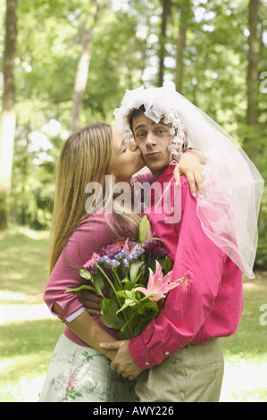 Mari wearing Wedding Veil Banque D'Images