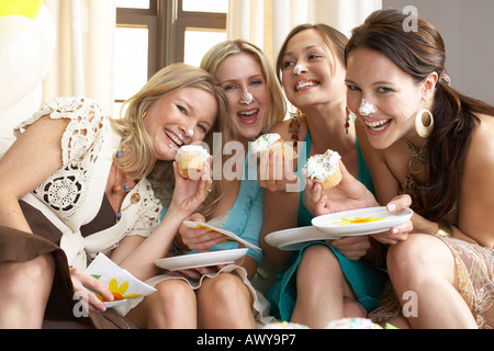 Portrait des femmes at Party