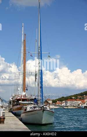 Lits disponibles dans la région de Harbour Trogir Croatie Europe de l'Est Banque D'Images