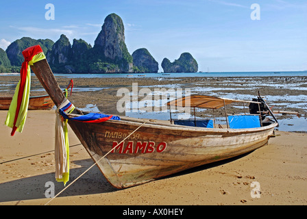 Longtailboat, Ao Railay dans le sud de la Thaïlande Banque D'Images