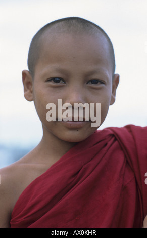 Novice bouddhiste, Myanmar, Asie du Sud-Est, Asie Banque D'Images