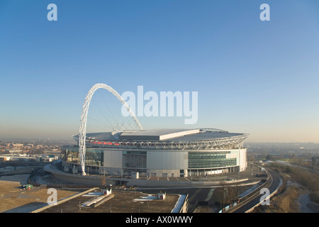 Angleterre, London, Brent, Wembley, stade de Wembley, l'arcade est la plus longue structure de toit non pris en charge Banque D'Images