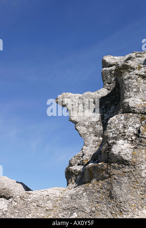 Face à des formations calcaires comme Langhammar sur l'île de Fårö, Gotland en Suède Banque D'Images