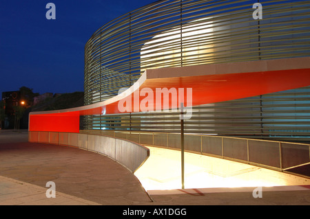 Le palais des congrès Manuel Rojas construit par les architectes espagnols José Selgas et Lucía Cano. Le cube intérieur de l'édifice est fait de Banque D'Images