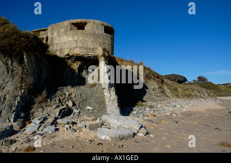 Les vestiges d'un fortin sur la plage Playa de los Lances, Tarifa, Andalousie, espagne. Banque D'Images