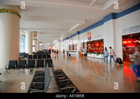 L'intérieur de l'aéroport, Cancun, Mexique Banque D'Images