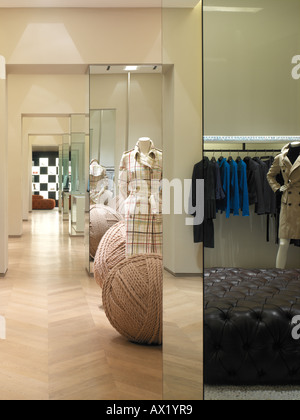 Magasin BURBERRY, ROME, ITALIE Banque D'Images