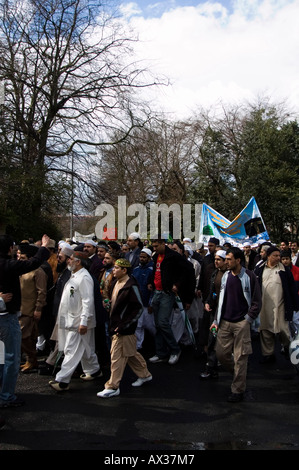 Défilé de musulmans dans la mémoire du prophète Mohammed (pssl) Banque D'Images