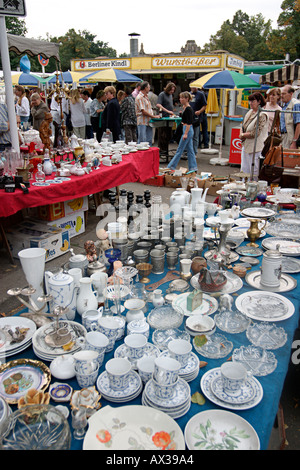 Berlin Tiergarten 17 Juni Fleemarket Banque D'Images