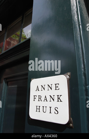 La maison d'Anne Frank à Amsterdam Hollande Pays-bas montrant l'entrée de la maison d'Anne Frank au 263 Prinsengracht Banque D'Images