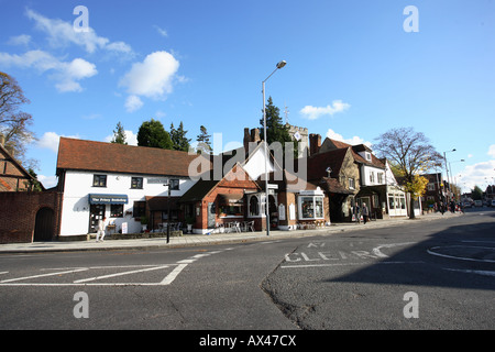 Ruislip High Street Banque D'Images