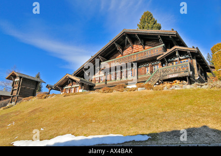 Chalet de montagne traditionnel Suisse Banque D'Images