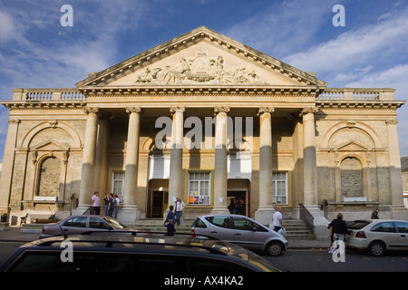 L'édifice Corn Exchange à Bury St Edmunds dans le Suffolk UK Banque D'Images