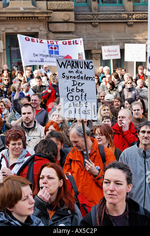 Les employés de l'organisme de protection sociale protestante en grève, Stuttgart, Bade-Wurtemberg, Allemagne Banque D'Images