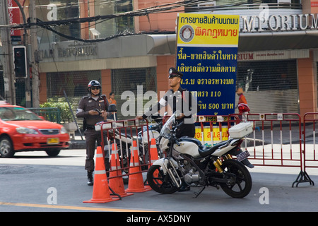 La police de la circulation, Bangkok, Thaïlande Banque D'Images