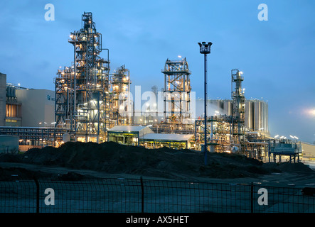 Raffinerie de pétrole, l'OMV Aktiengesellschaft, Schwechat, Vienne, Autriche Banque D'Images