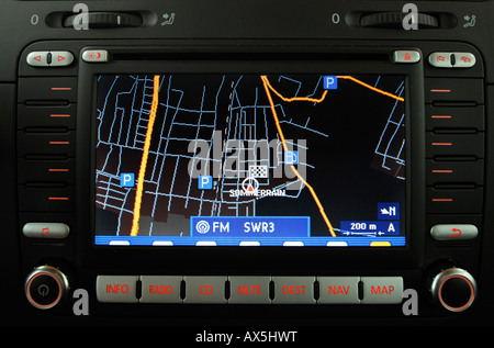 Système de navigation dans une VW Golf V Photo Stock - Alamy