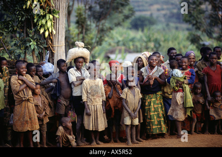 Gitega, Burundi. Groupe de personnes locales. Banque D'Images