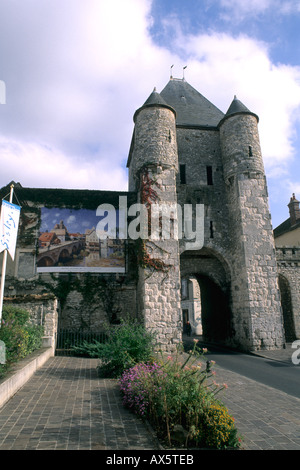 Maison fortifiée ville de Sisley à Muret sur Loing Provence France Banque D'Images