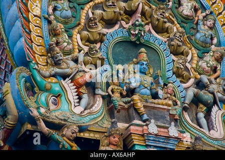 Détail ornemental ona Gopuram à Meenakshi Temple Hindou à Madurai Inde Banque D'Images