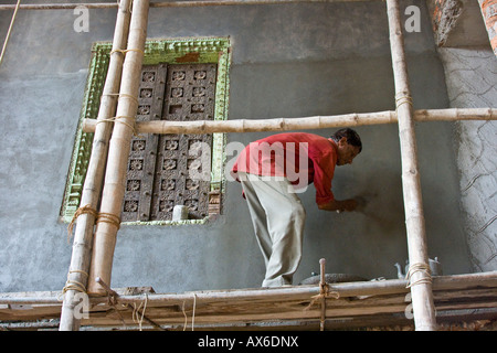 Rennovating l'intérieur d'un vieux bâtiment dans juif Ville de Mattancherry Cochin Inde Banque D'Images