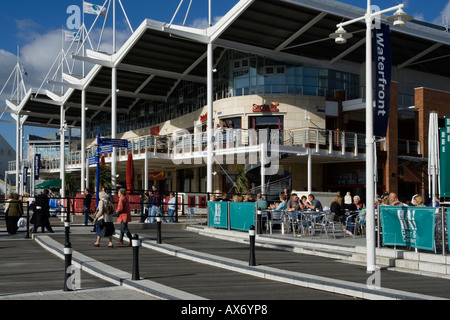 Centre Commercial GUNWHARF QUAYS, ville de Portsmouth, Royaume-Uni Banque D'Images