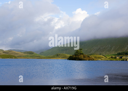 Cregennen Llynnau Lake dans le Nord du Pays de Galles Snowdonia Banque D'Images