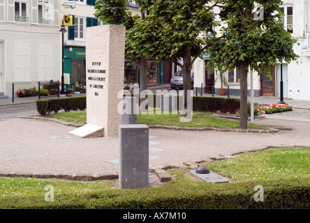 Jardins publics à St Valery sur Somme commémorant le départ de Guillaume le Conquérant à Hastings en 1066 Banque D'Images