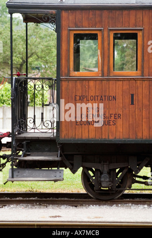 Train à vapeur traverse la baie de Somme en tenant les touristes pour une vue unique de la Baie de Somme Saint Valery sur Somme Banque D'Images