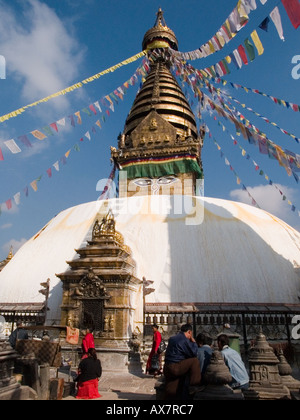 SWAYAMBHUNATH STUPA ou 'Monkey Temple'. Asie Népal Katmandou Banque D'Images