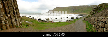 Co Antrim Port Noffer Giants Causeway Bay Coast Path Banque D'Images