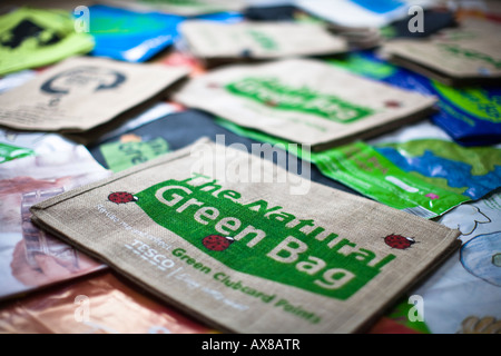 Le sac vert 'naturel' Tescos Hesse réutilisables panier, UK Banque D'Images