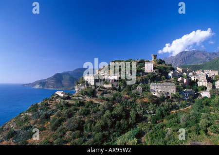 Village, tour de guet, Nonza Cap Corse, Corse, France Banque D'Images
