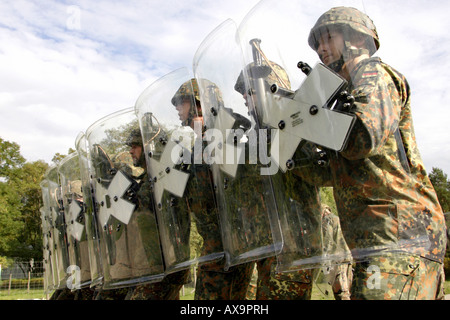 La désescalade de la formation des recrues de la Bundeswehr, Allemagne Banque D'Images