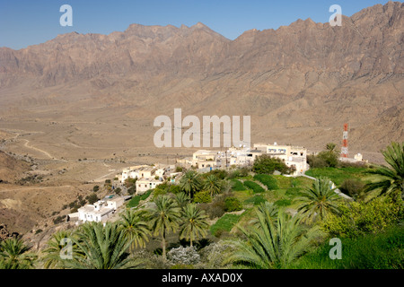 Le village de ses plantations et de Wekan situé dans la région de la cuvette Abidjan Marcory Zone 4 Jebel Akhdar montagnes en Oman. Banque D'Images