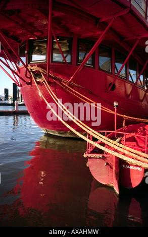 19 mars 2008 - converti lightship (Restaurant et hôtel) à Vorsetzen dans le port allemand de Hambourg. Banque D'Images