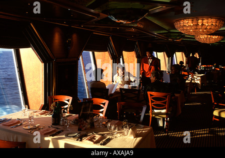 Restaurant de luxe à la Costa Atlantica un esprit-classe bateau de croisière appartenant et exploités par Costa Crociere Banque D'Images