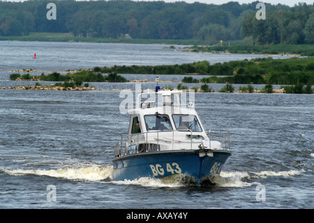 Un bateau à moteur de la police fédérale des frontières, Allemagne Banque D'Images