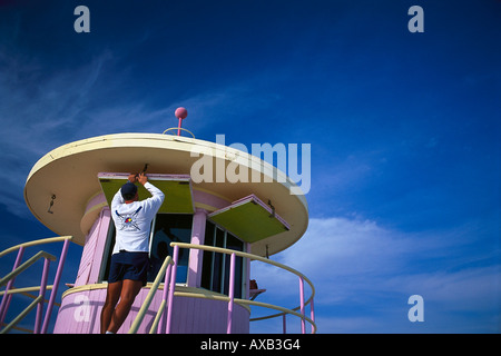 Lifguard hut, South Beach, Miami, Floride, USA Banque D'Images