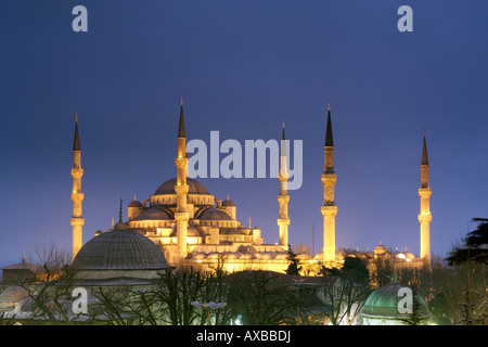 Crépuscule vue sur la Mosquée Bleue (Sultanahmet Camii) à Istanbul, Turquie. Banque D'Images