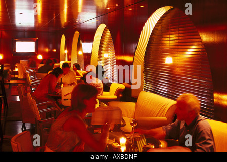 Les gens dans un bar au Paramount Hotel, Manhattan, New York City, USA, Amérique Latine Banque D'Images