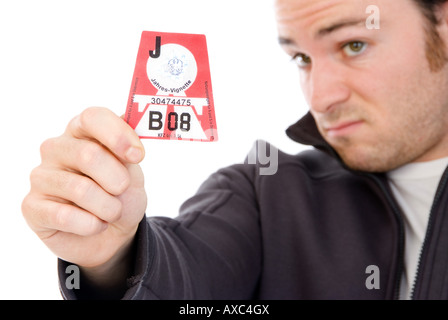 Man holding vignette autrichienne 2008, Autriche Banque D'Images