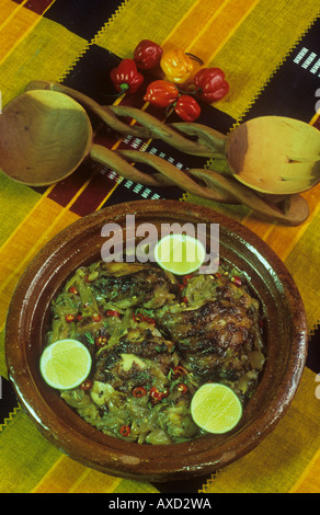 Gambie Sénégal Poulet Yassa alimentaire Banque D'Images