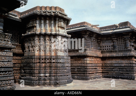 Halebid (Inde) hoysalesvara temple mur est. Karnataka, Inde Banque D'Images