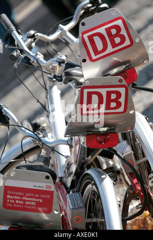 Des bicyclettes de la Deutsche Bahn Banque D'Images