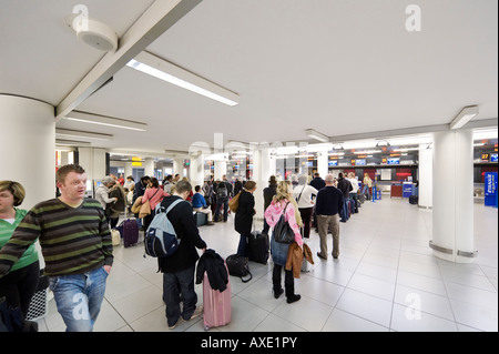 Des comptoirs d'enregistrement de Ryanair à l'aéroport de Ciampino, Rome, Italie Banque D'Images