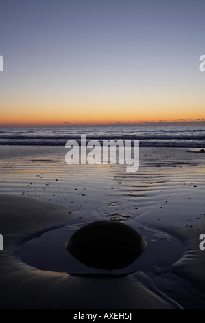 Sunrise Moeraki Boulders North Otago ile sud Nouvelle Zelande Banque D'Images