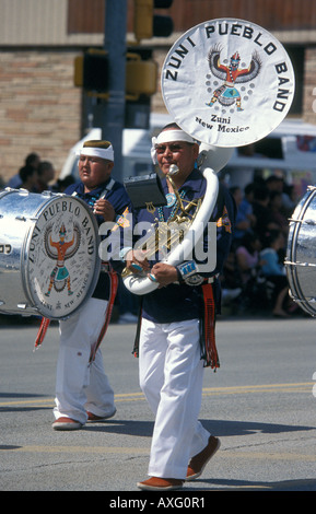 Zuni Pueblo se paraissant au 85ème festival intertribal, Gallup, Nouveau-Mexique, États-Unis Banque D'Images